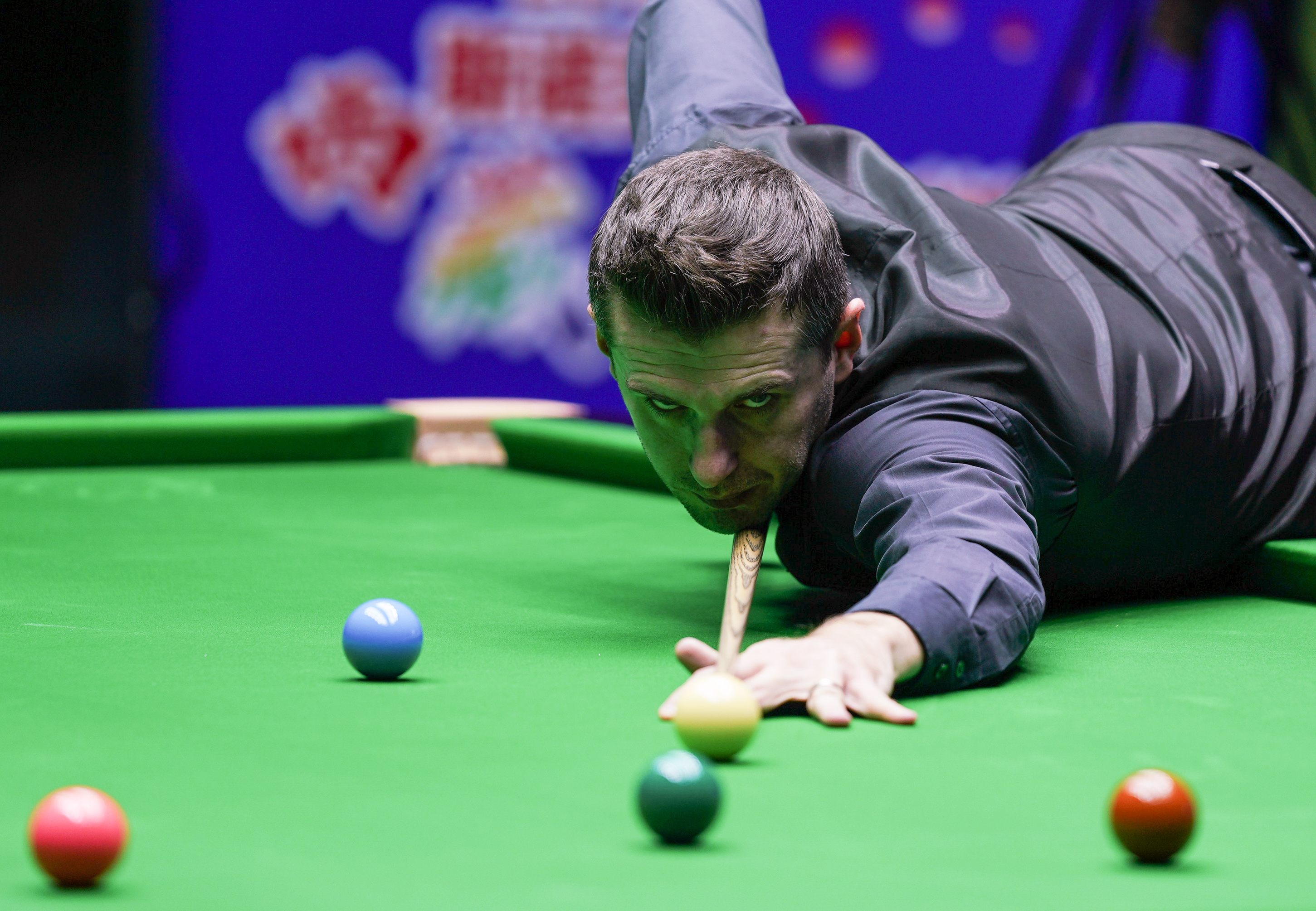 包含友谊赛巅峰对决！姑苏火狐队小胜胶东青龙队，斯诺克赛场再起波澜；快速转换撕裂防线的词条开云体育官网