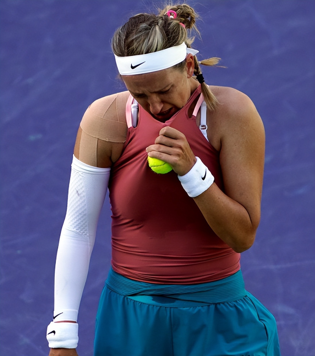 中国队教练压力巨大！，阿扎伦卡遭遇五持续失利赛场气氛高涨的简单介绍kaiyun