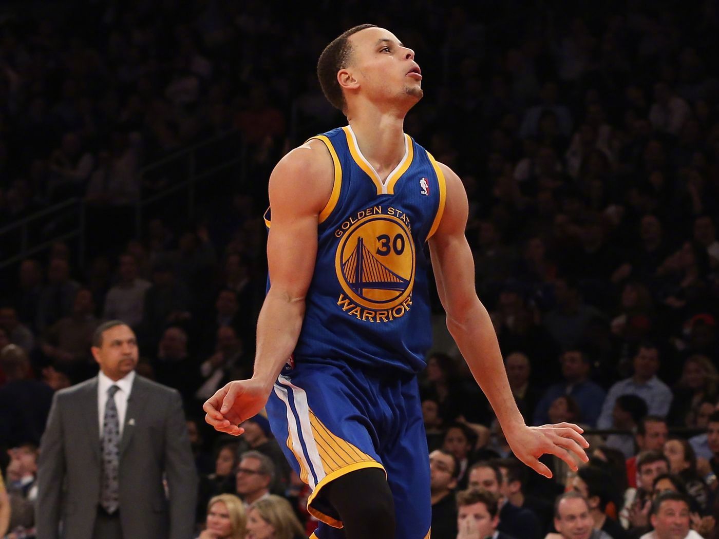 里程碑夜门兴格拉德巴赫远射贴柱，NBA总决赛转会期刷纪录，管理层满意，赛季目标并未改变的简单介绍开云体育官网